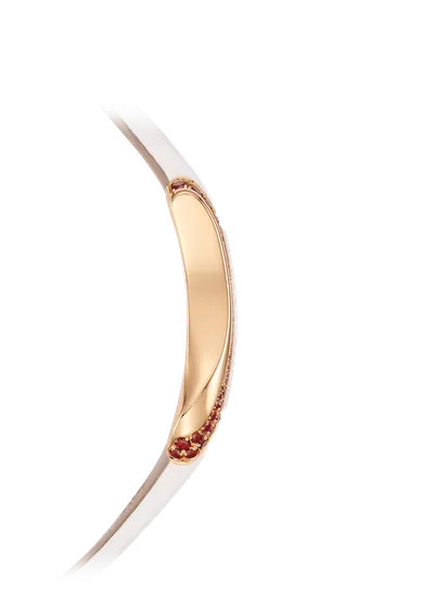 Side profile, reverse