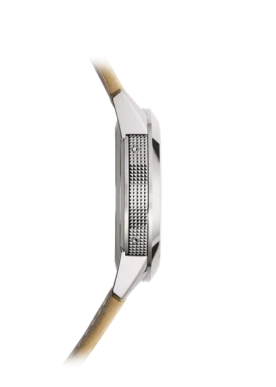 Side profile, reverse