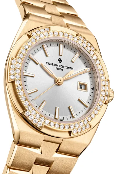 Vacheron Constantin Overseas Quartz, dial detail