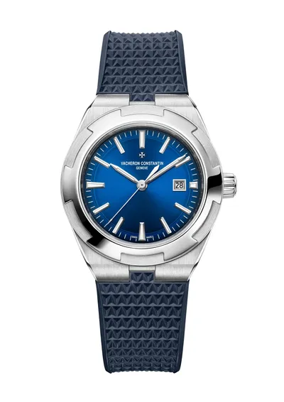 Vacheron Constantin Overseas Self-Winding, on the dark blue rubber strap