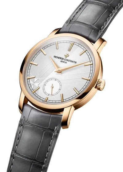 Vacheron Constantin Traditionnelle Manual-Winding, three-quarter view