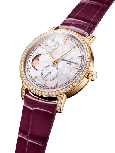 Vacheron Constantin Traditionnelle Moon Phase, three-quarter view