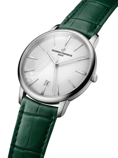 Vacheron Constantin Patrimony Self-Winding, three-quarter view