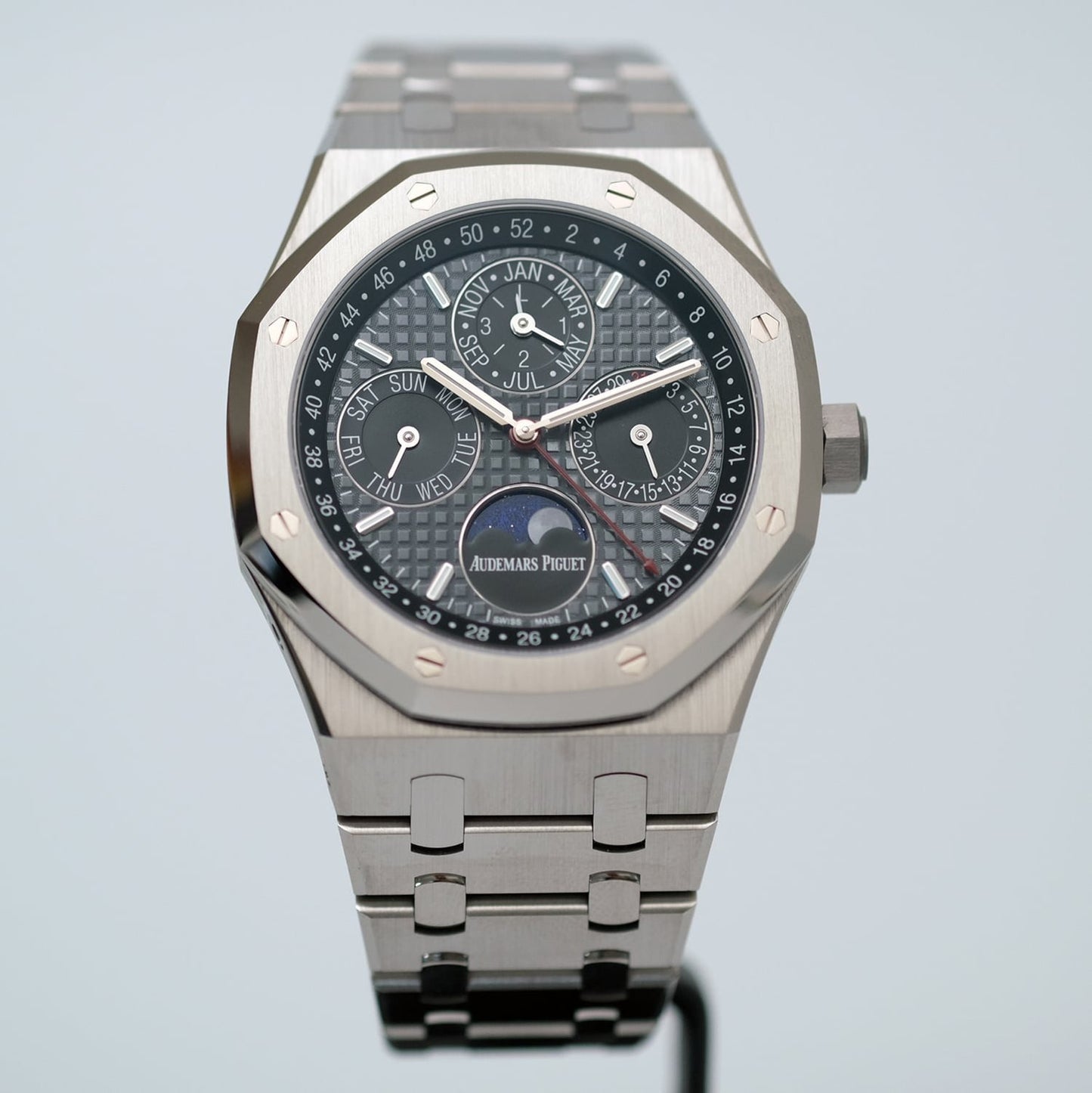 Audemars Piguet Royal Oak Perpetual Calendar China Limited Edition 26609TI.OO.1220TI.01