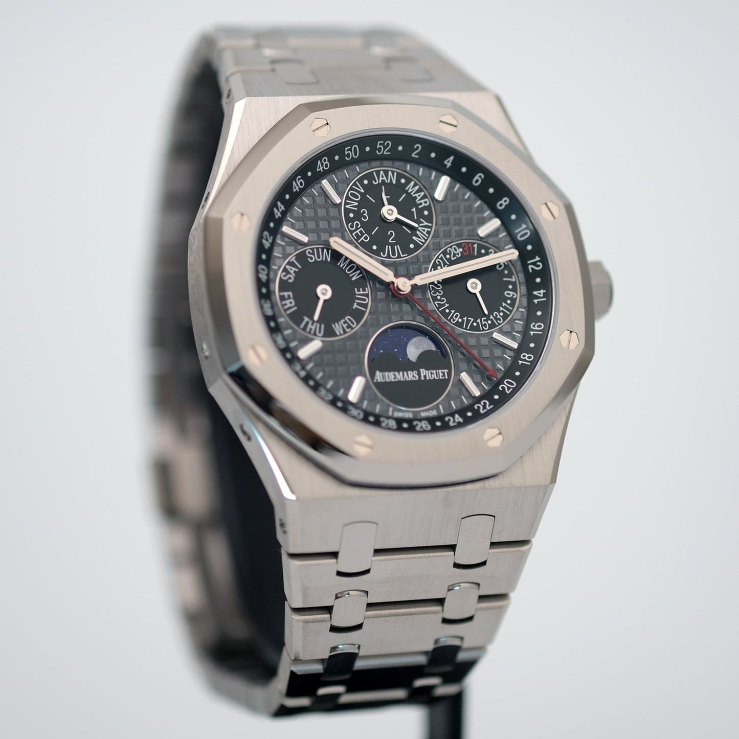 Audemars Piguet Royal Oak Perpetual Calendar China Limited Edition 26609TI.OO.1220TI.01