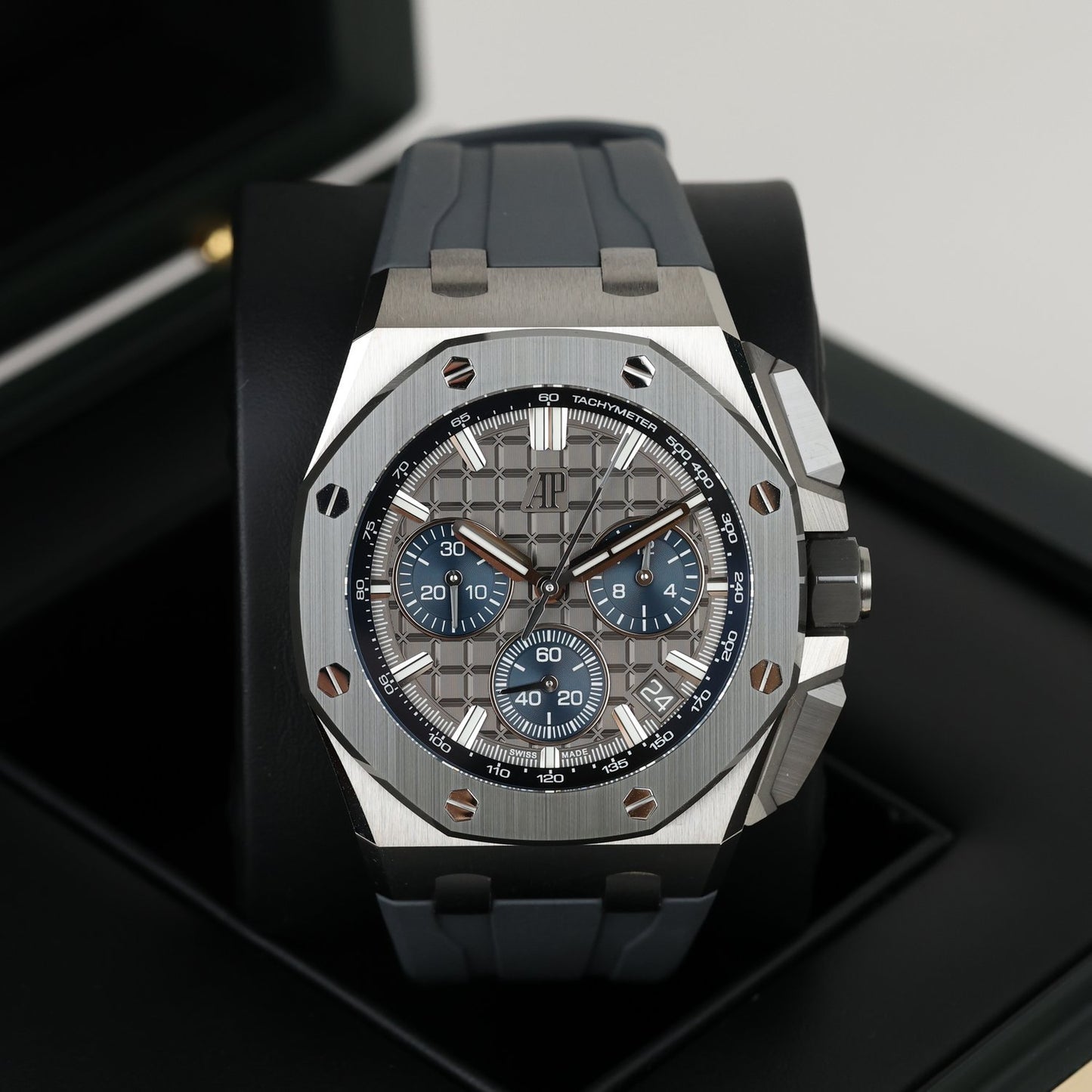 Audemars Piguet Royal Oak Offshore Selfwinding Chronograph 26420IO.OO.A009CA.01