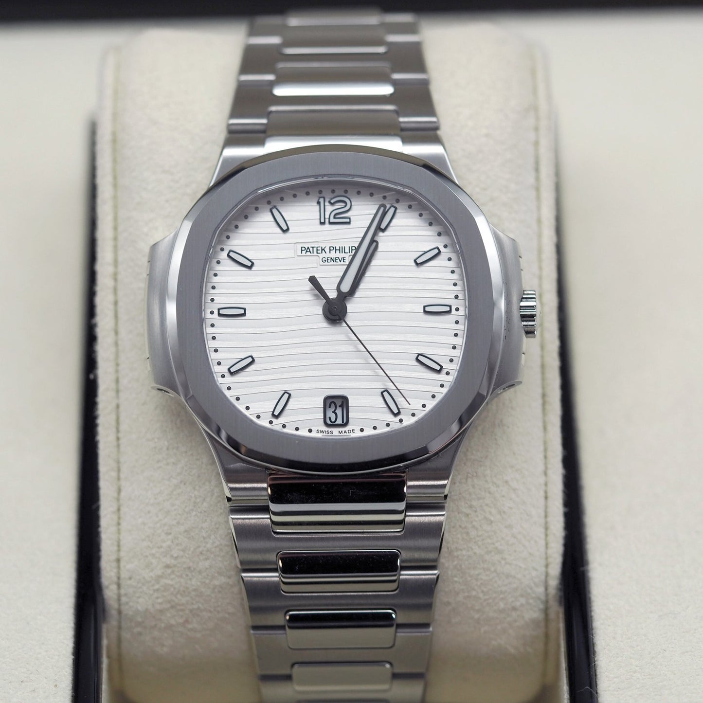 Patek Philippe Nautilus 7118/1A-010