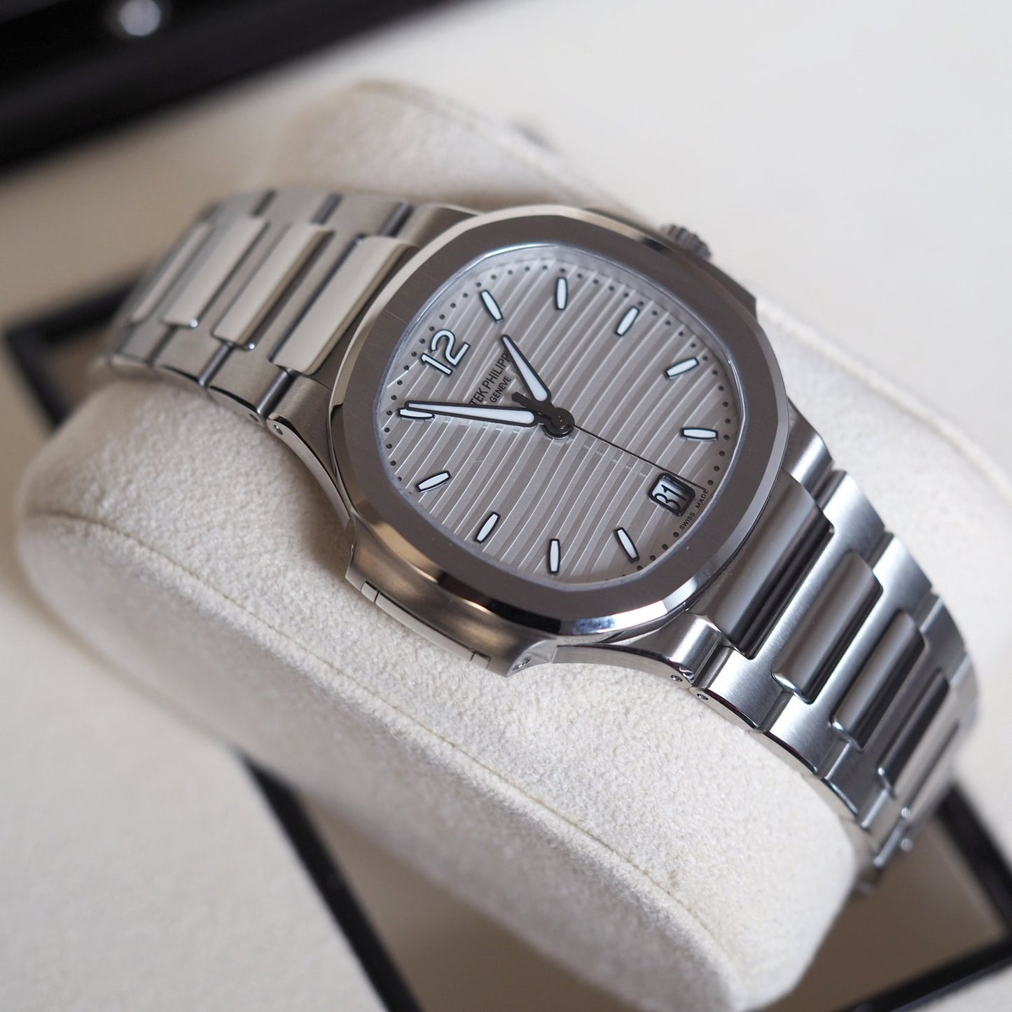 Patek Philippe Nautilus 7118/1A-010