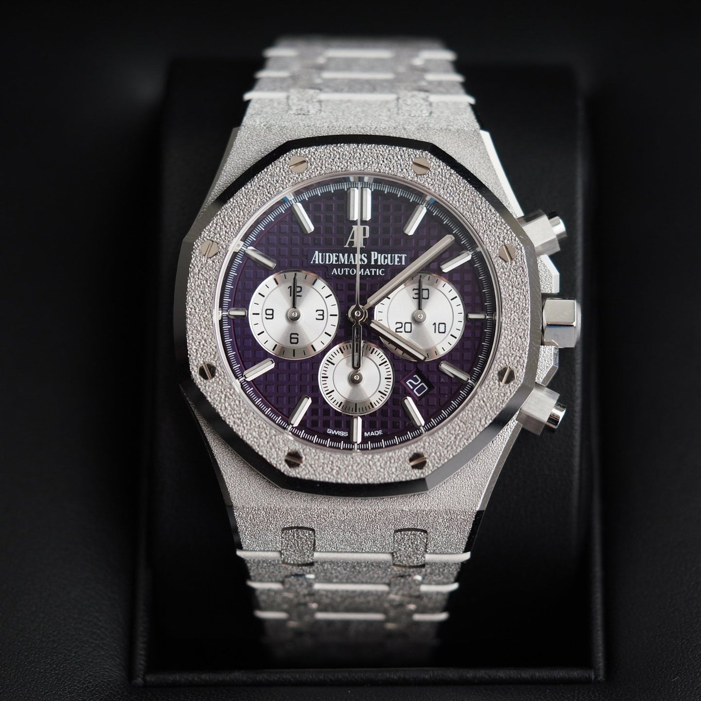 Audemars Piguet Royal Oak Frosted Gold Selfwinding Chronograph Limited Edition 26331BC.GG.1224BC.01