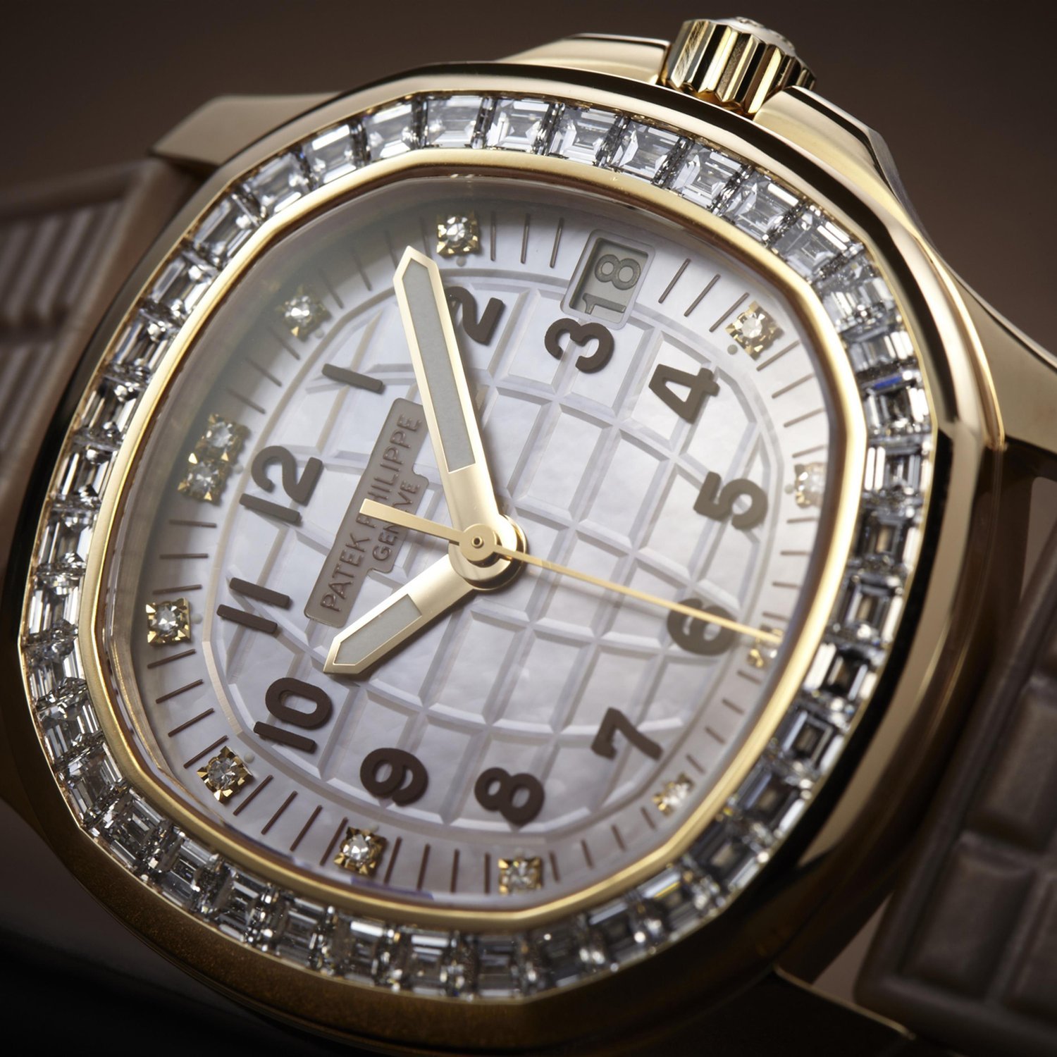 Patek Philippe Aquanaut Luce Haute Joaillerie 35.6mm 5072R-001 - Image 8