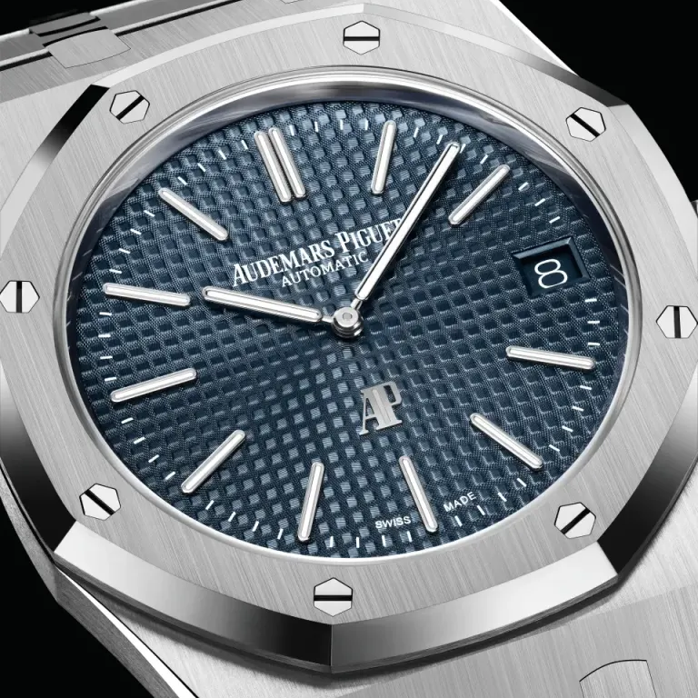 Audemars Piguet Royal Oak "Jumbo" Extra-Thin 16202ST.OO.1240ST.02 - Image 3